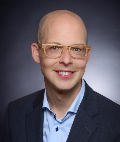 Portrait photo of Philippe Dostert